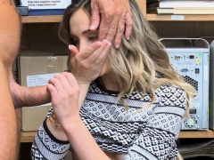 Suspect Aften let officer in her tight cunt